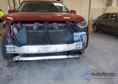 2021 Toyota Highlander Le z USA, uszkodzony, nr VIN 5TDBZRBH3MS110954